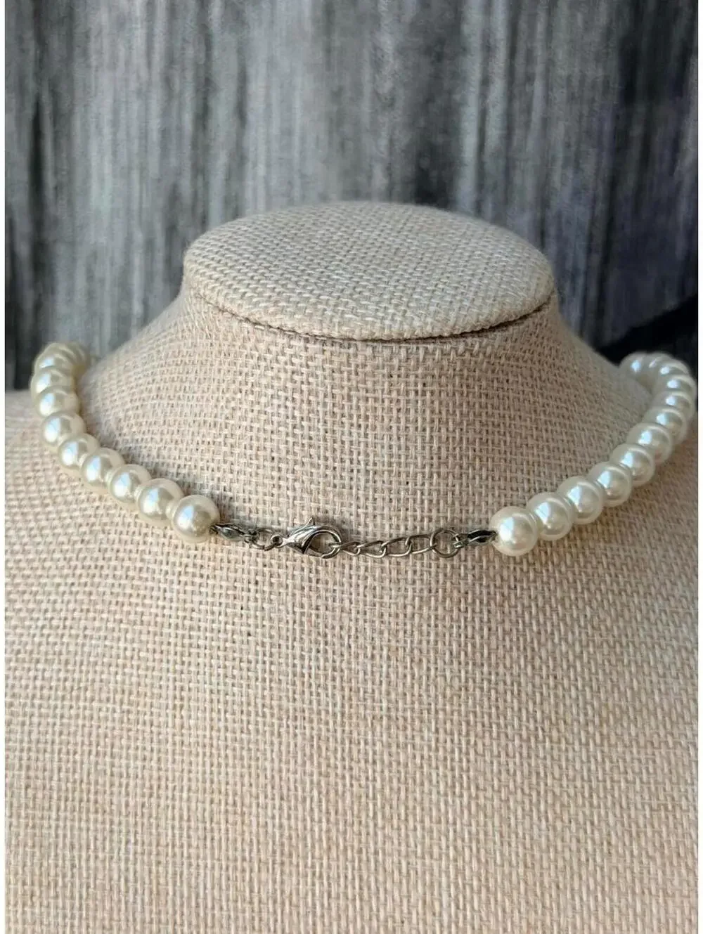 Vintage Glass Pearl Necklace 16” Classic Strand - Picture 2 of 4